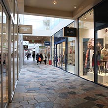 ショッピングプラザ